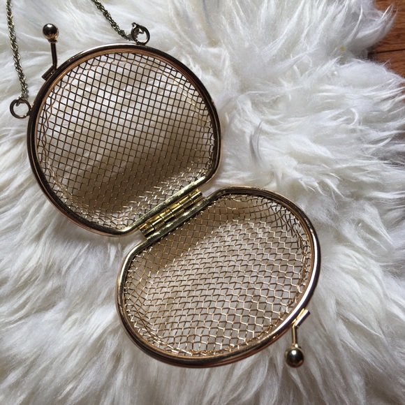 Egirl punk tiny cage clutch on chain gold vintage - Picture 3 of 12